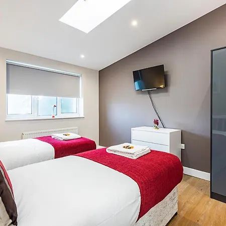 South Woodford 2 Bed En-Suite House London Exterior photo